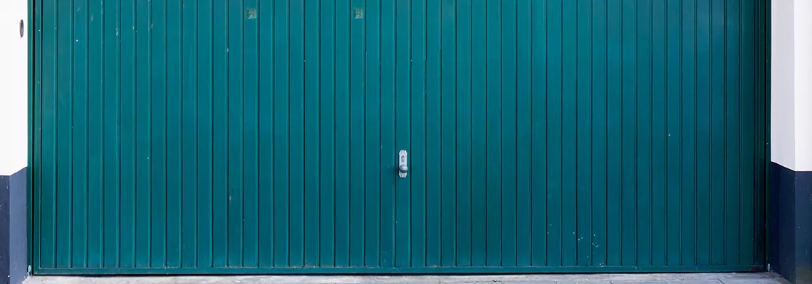 Vinyl Garage Doors Repair Specialists in West Palm Beach, FL