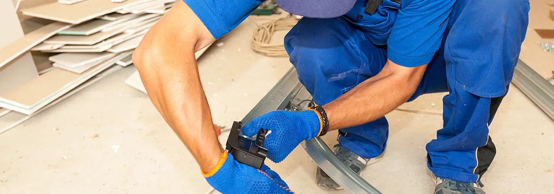 Fix Vinyl Garage Door Loud Noise in West Palm Beach, FL